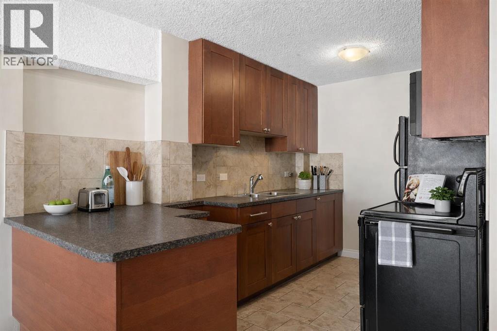 #660 519 17 Avenue SW - 11