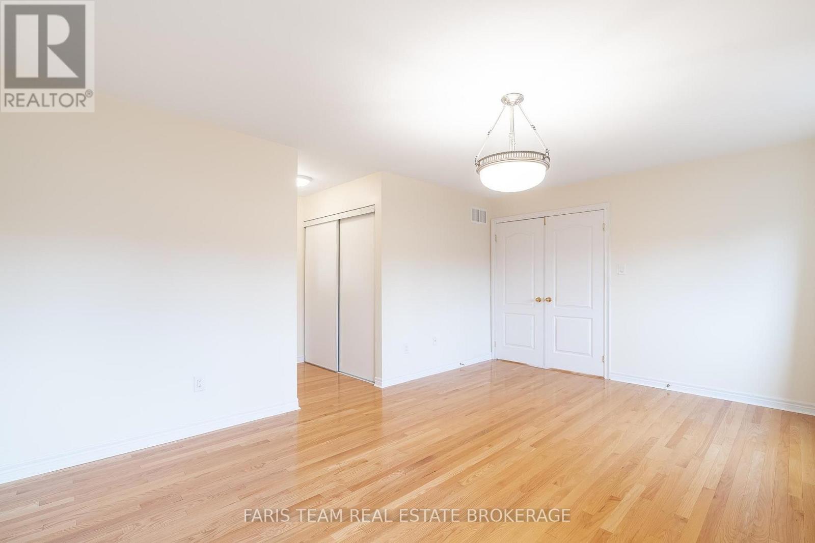 26 BARRINGTON TRAIL - 19