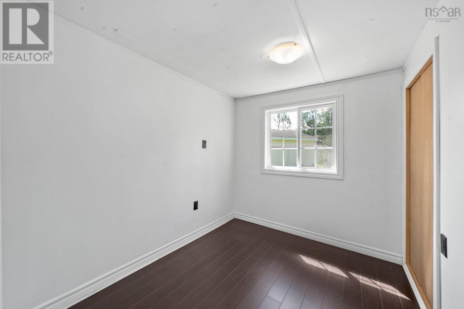700 New Ross Road - 12