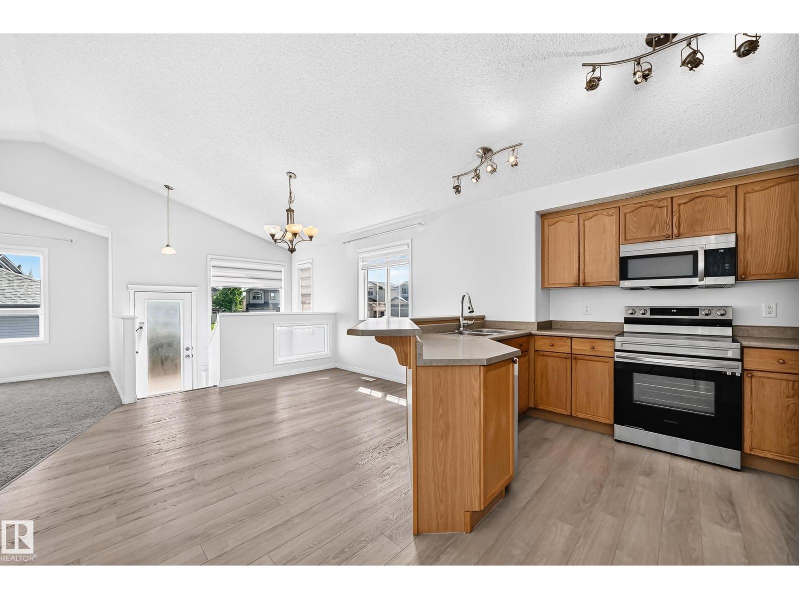 11249 167A AV NW - 11