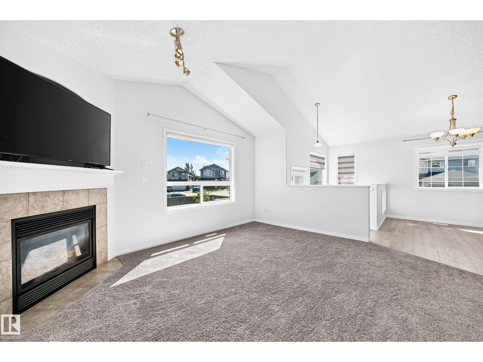 11249 167A AV NW - 18