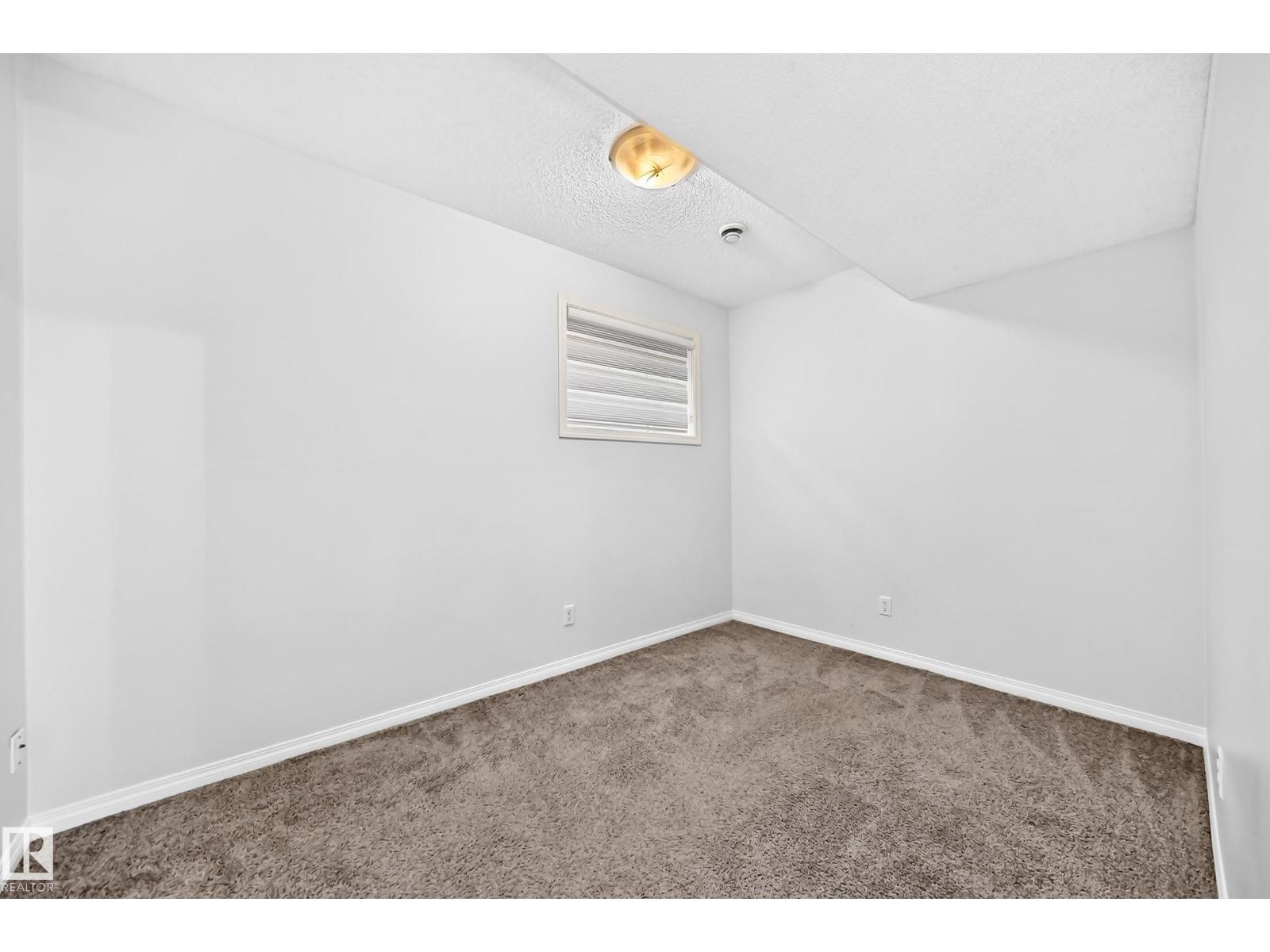11249 167A AV NW - 36