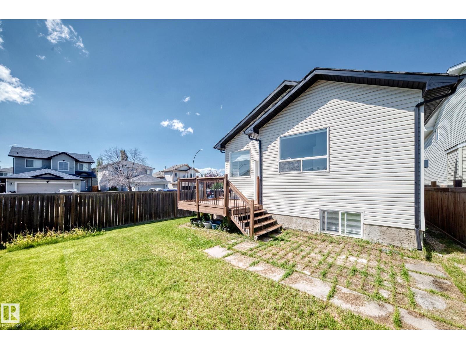 11249 167A AV NW - 45