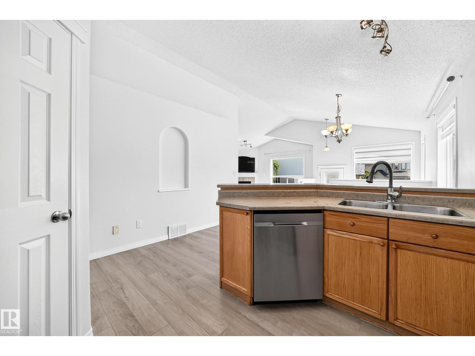 11249 167A AV NW - 9