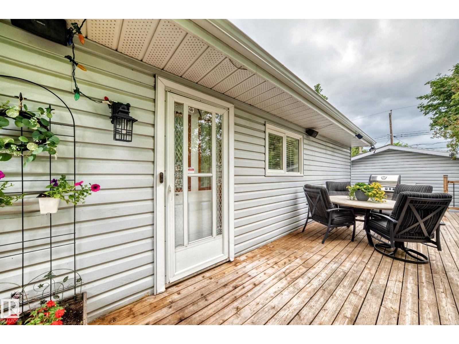 7916 130 AV NW - 35