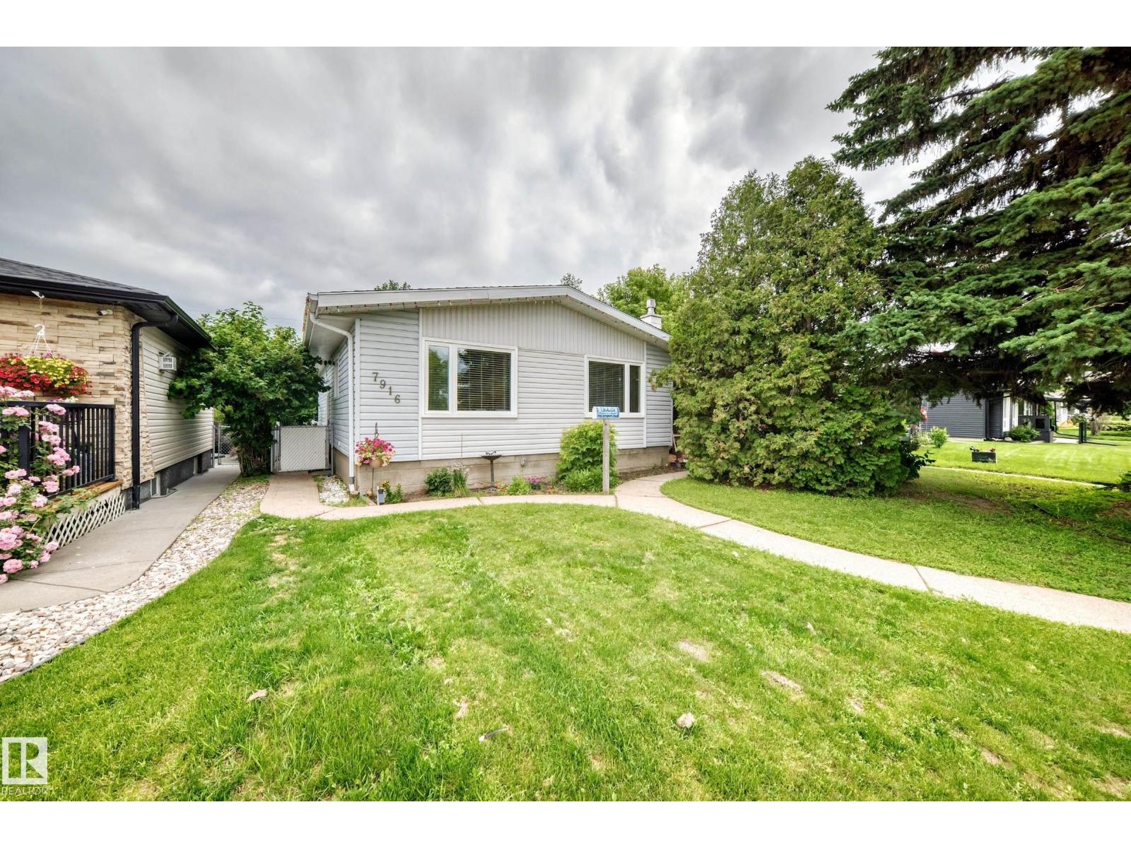 7916 130 AV NW - 45