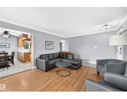 Bedroom 4 - 7916 130 Av Nw, Edmonton, AB T5C1Y5 Photo 7