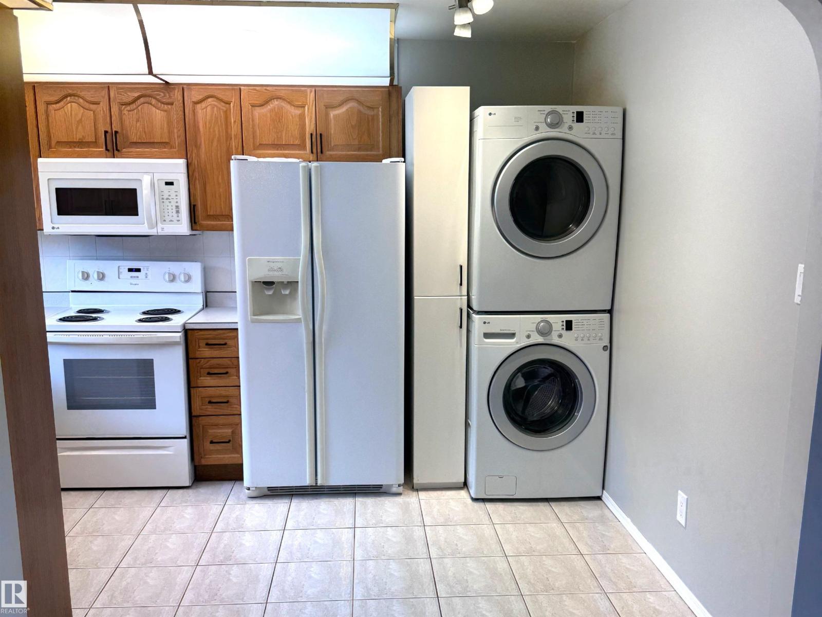 7312 137 AV NW - 13