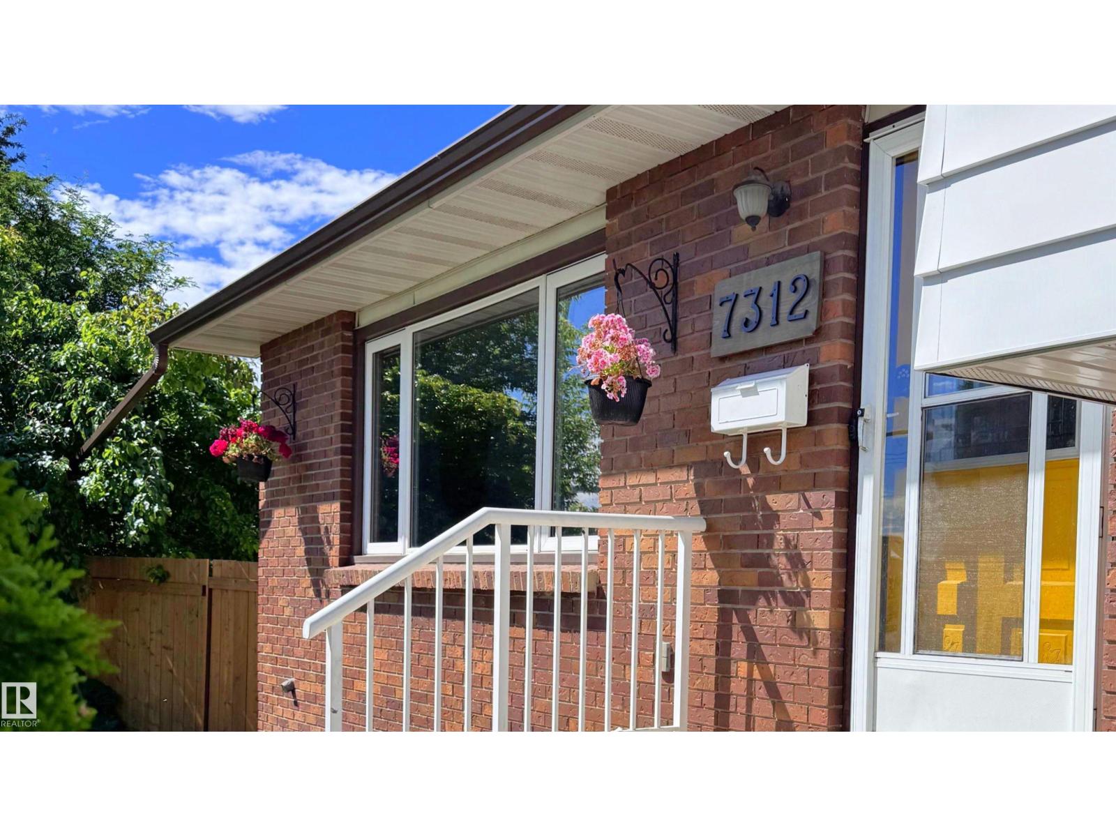 7312 137 AV NW - 5