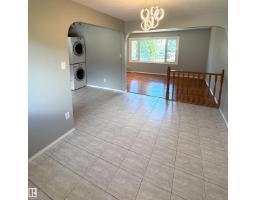 7312 137 Av Nw, Edmonton, AB T5C2L5 Photo 11