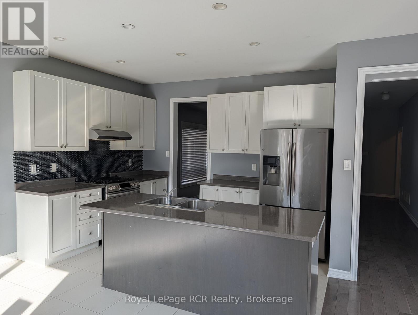 125 MORDEN DRIVE - 3