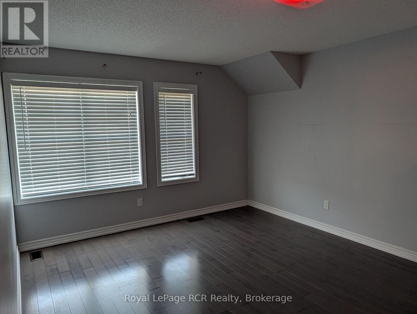 125 MORDEN DRIVE - 20