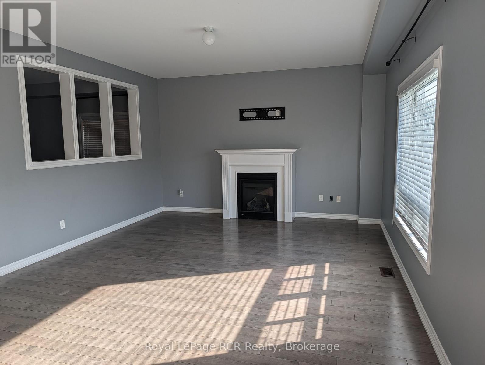 125 MORDEN DRIVE - 6