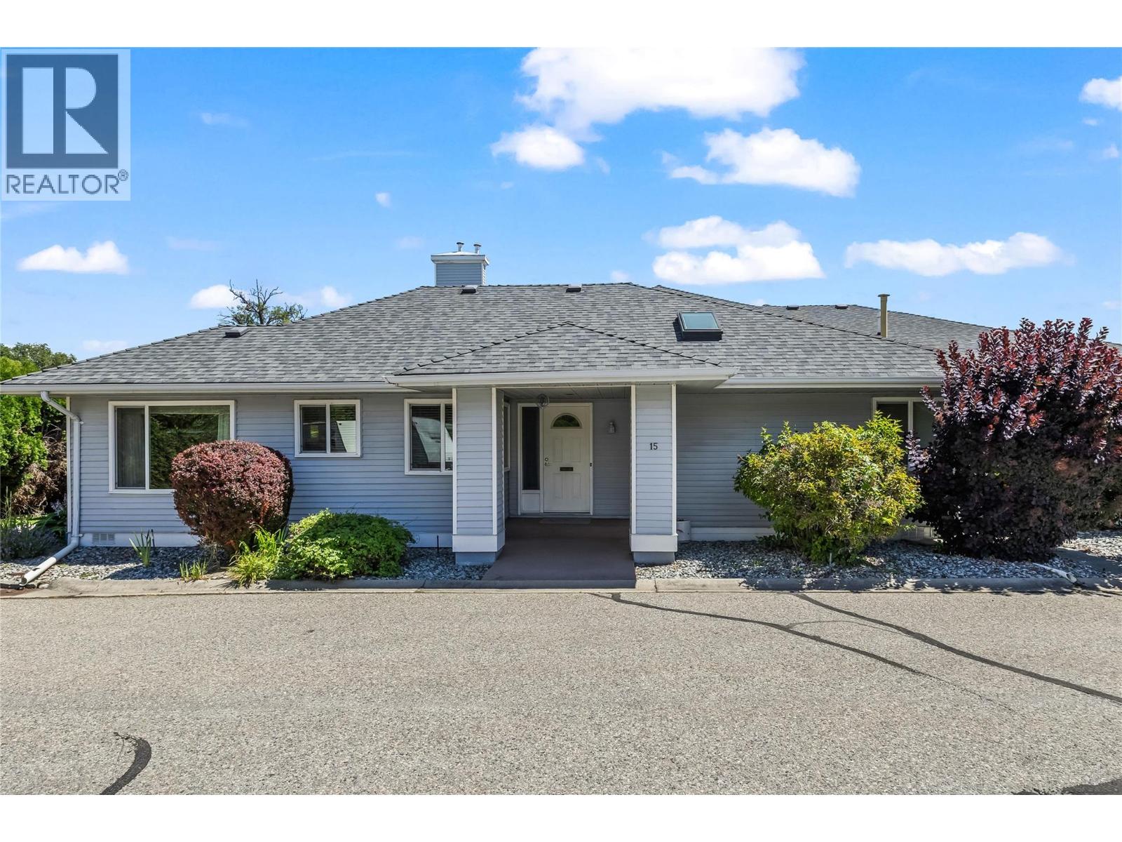 #15 3370 Casorso Road - 32