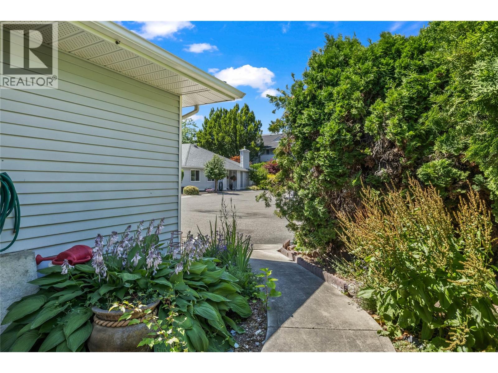 #15 3370 Casorso Road - 8