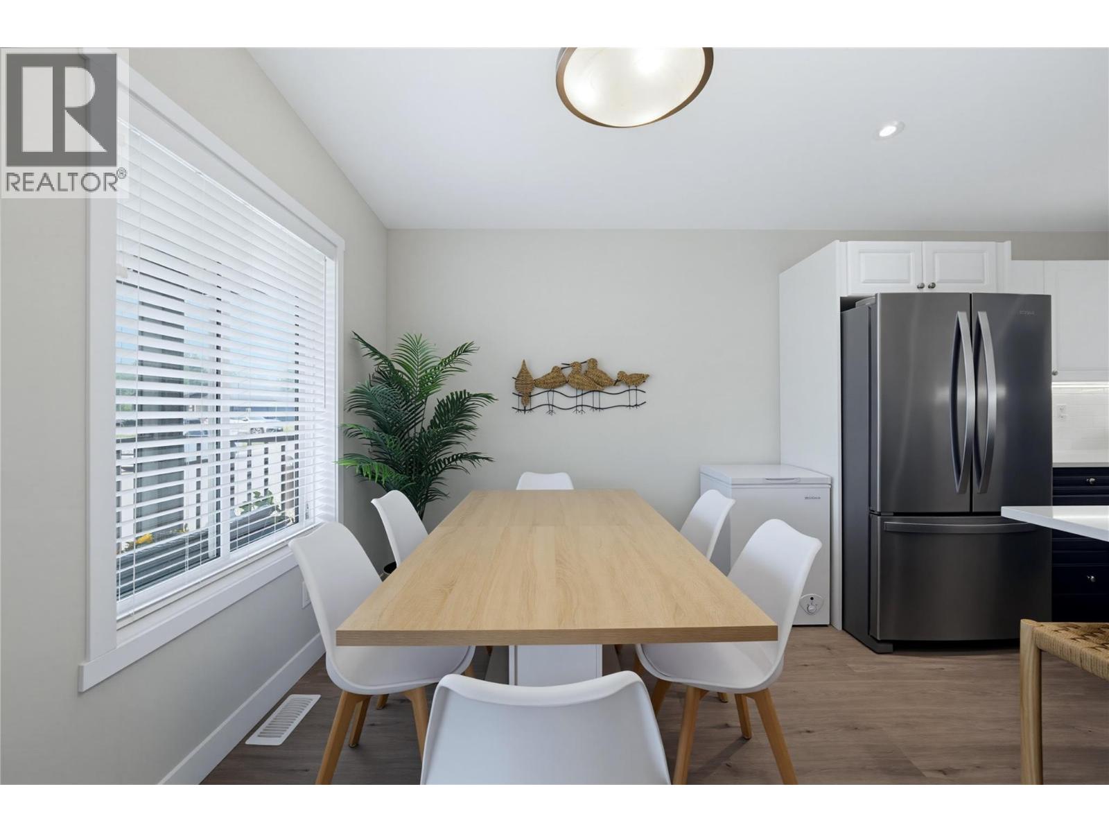  728 Elderberry Walk, Sicamous