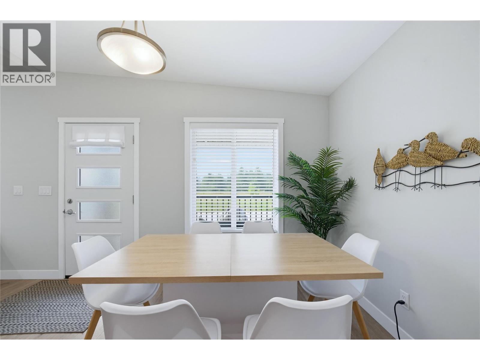  728 Elderberry Walk, Sicamous