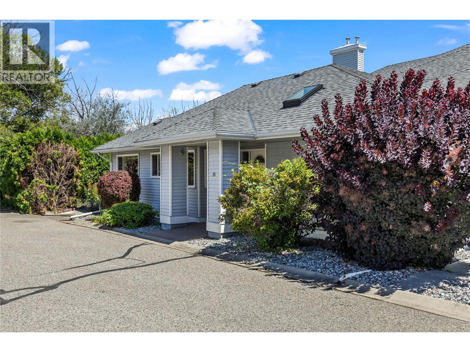 #15 3370 Casorso Road - 33