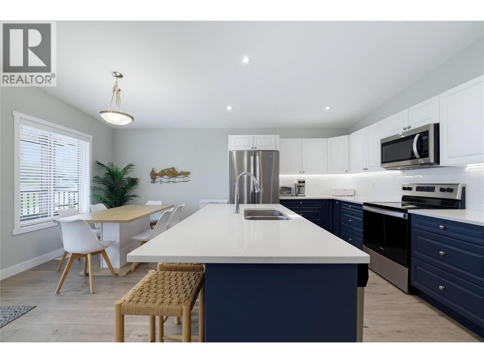  728 Elderberry Walk, Sicamous