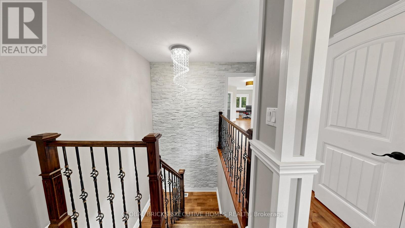 33 ANN STREET - 21