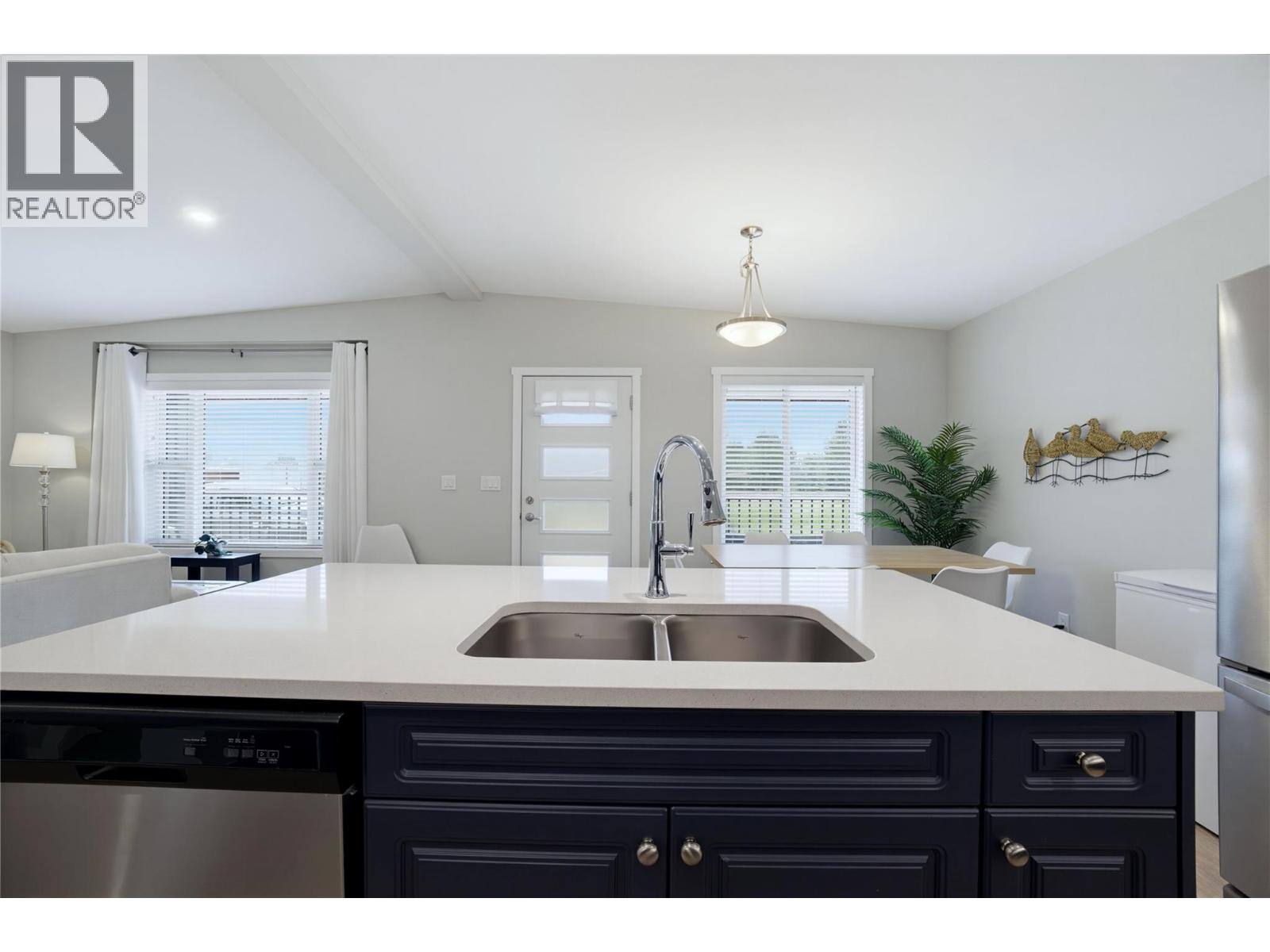  728 Elderberry Walk, Sicamous