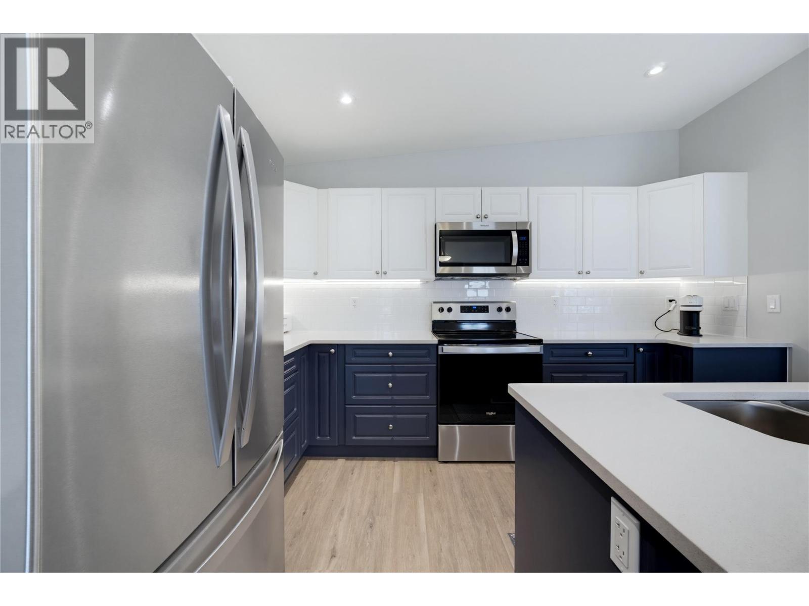  728 Elderberry Walk, Sicamous