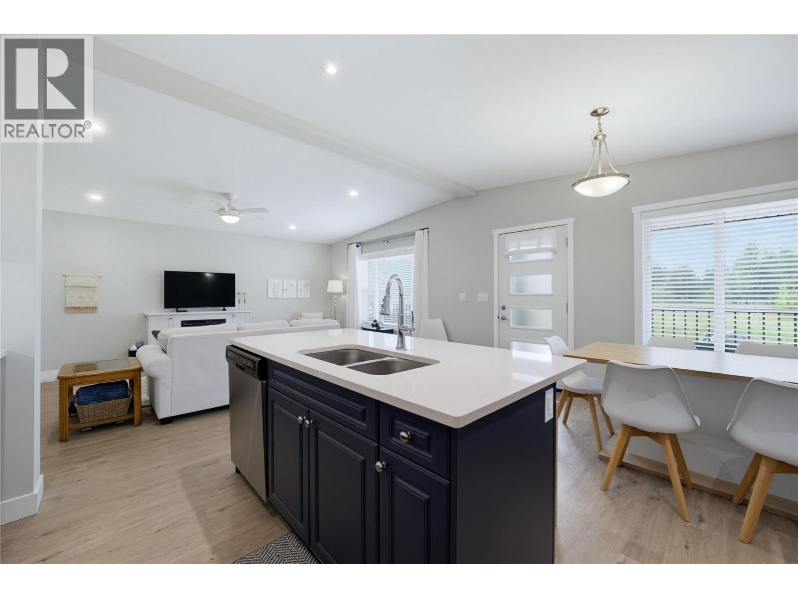  728 Elderberry Walk, Sicamous