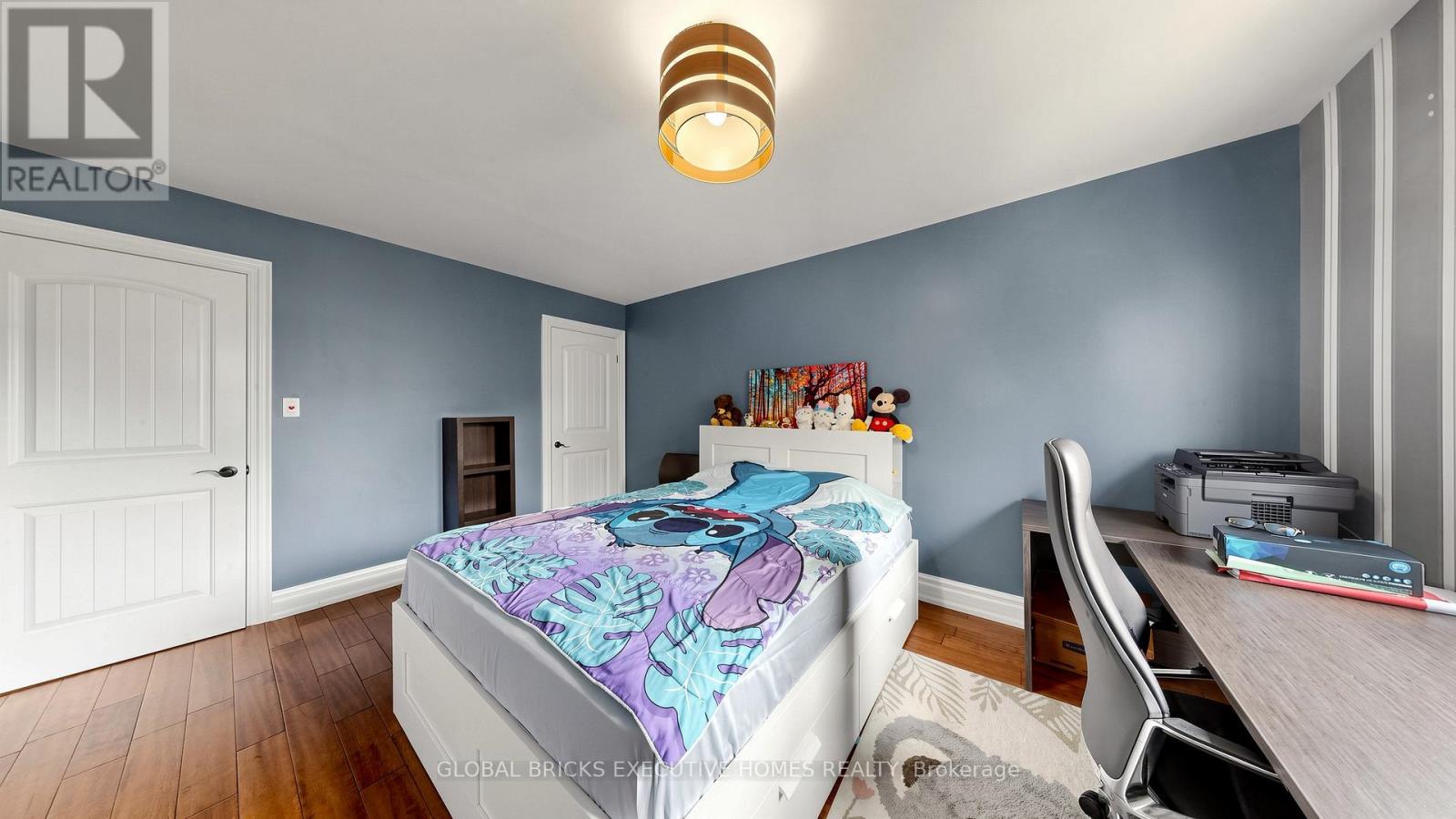 33 ANN STREET - 29