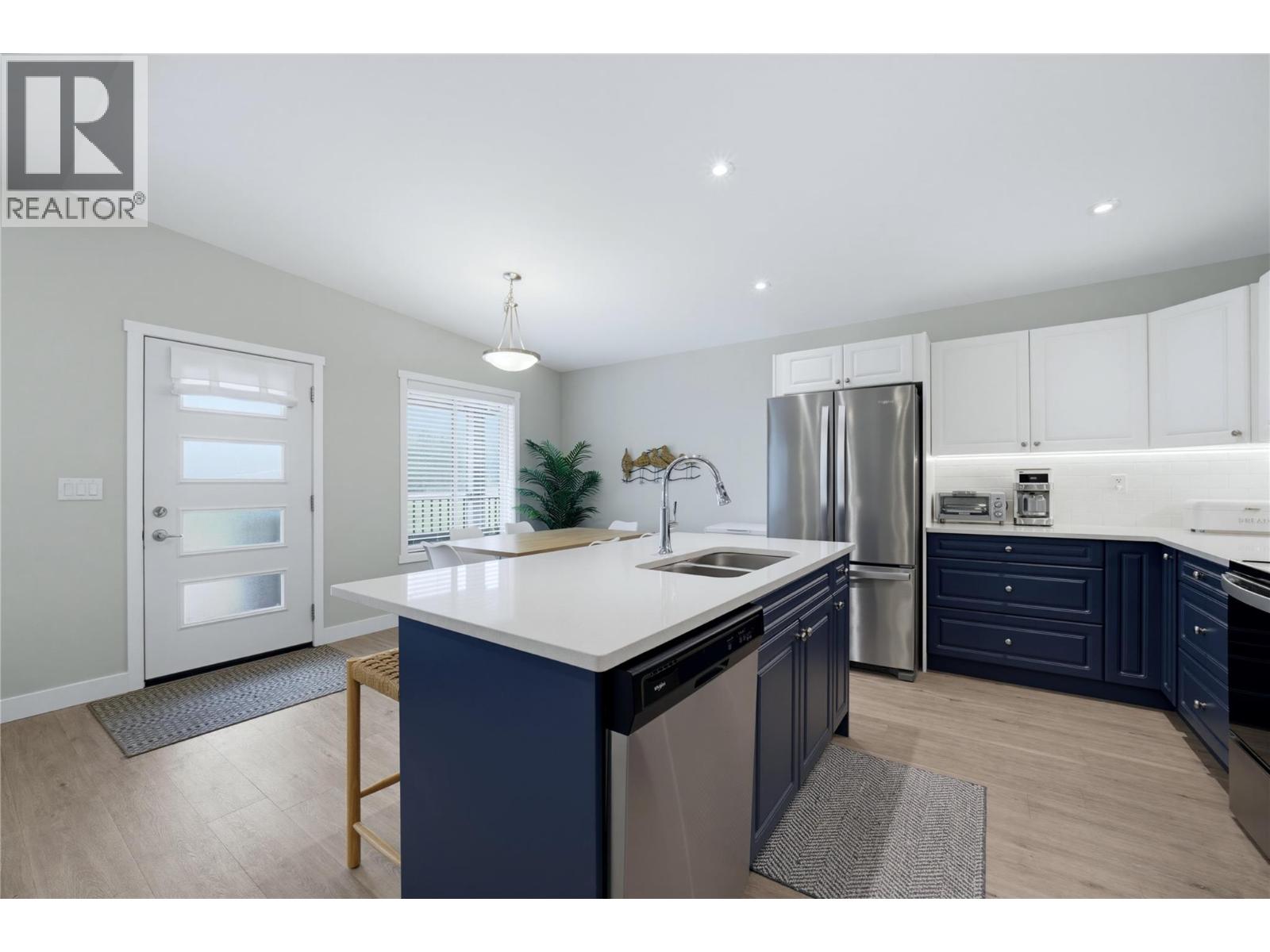  728 Elderberry Walk, Sicamous