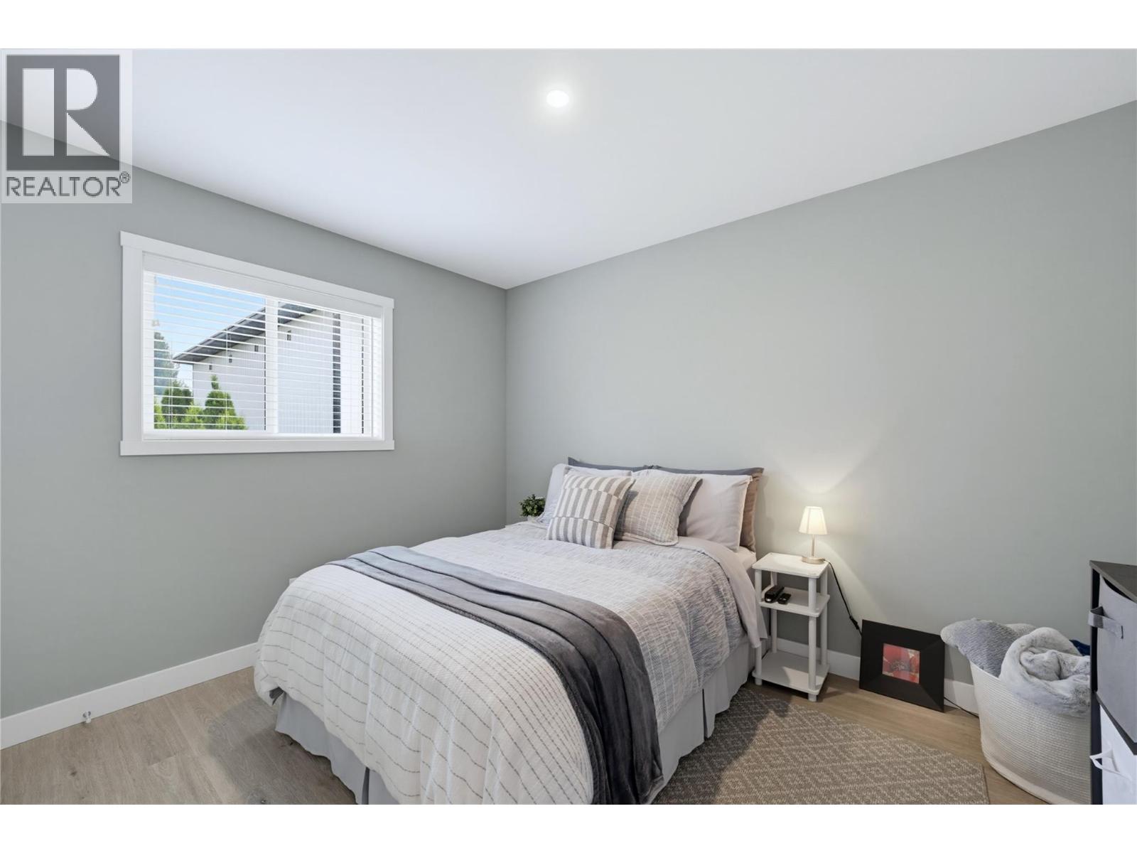  728 Elderberry Walk, Sicamous