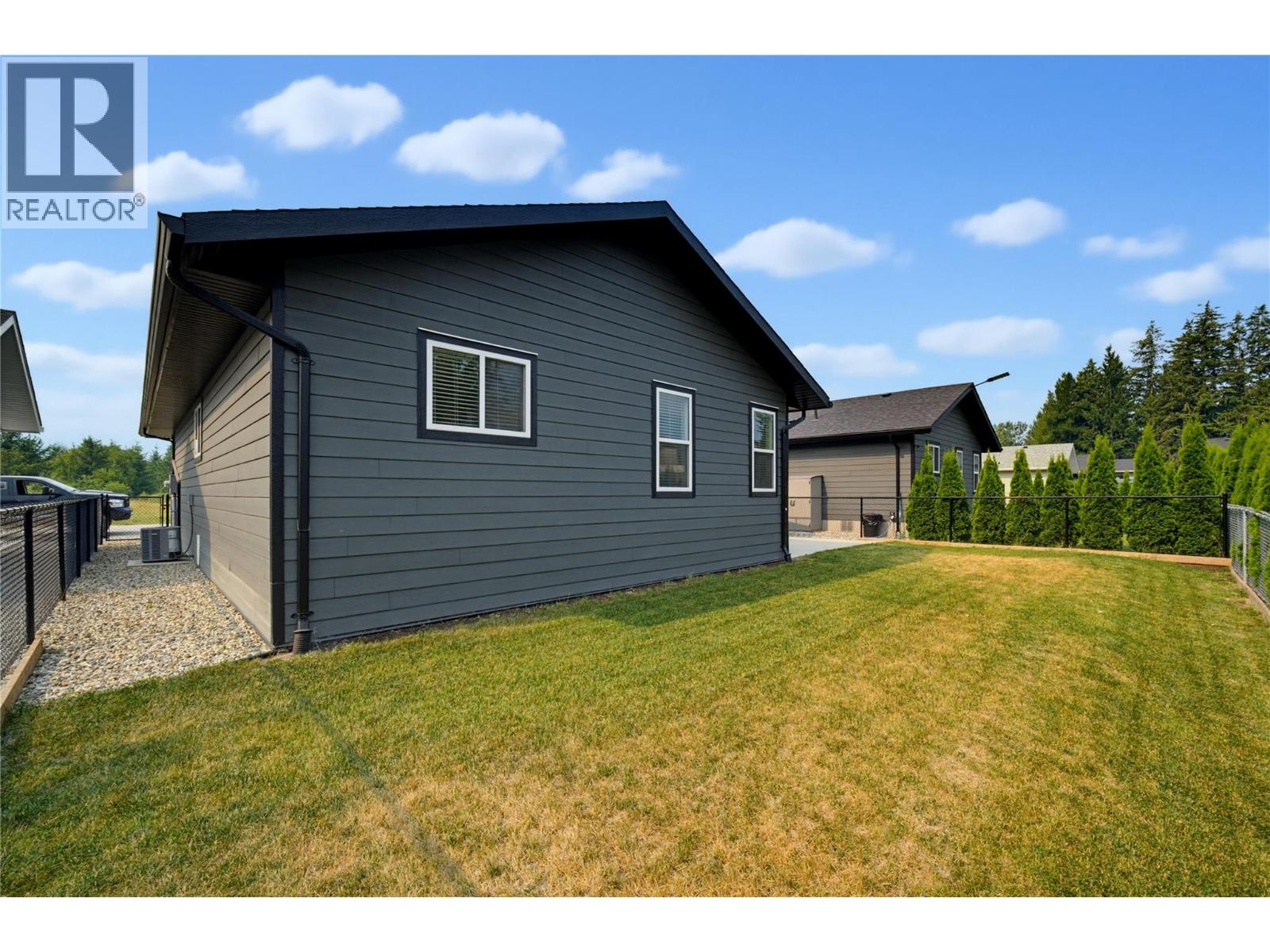  728 Elderberry Walk, Sicamous