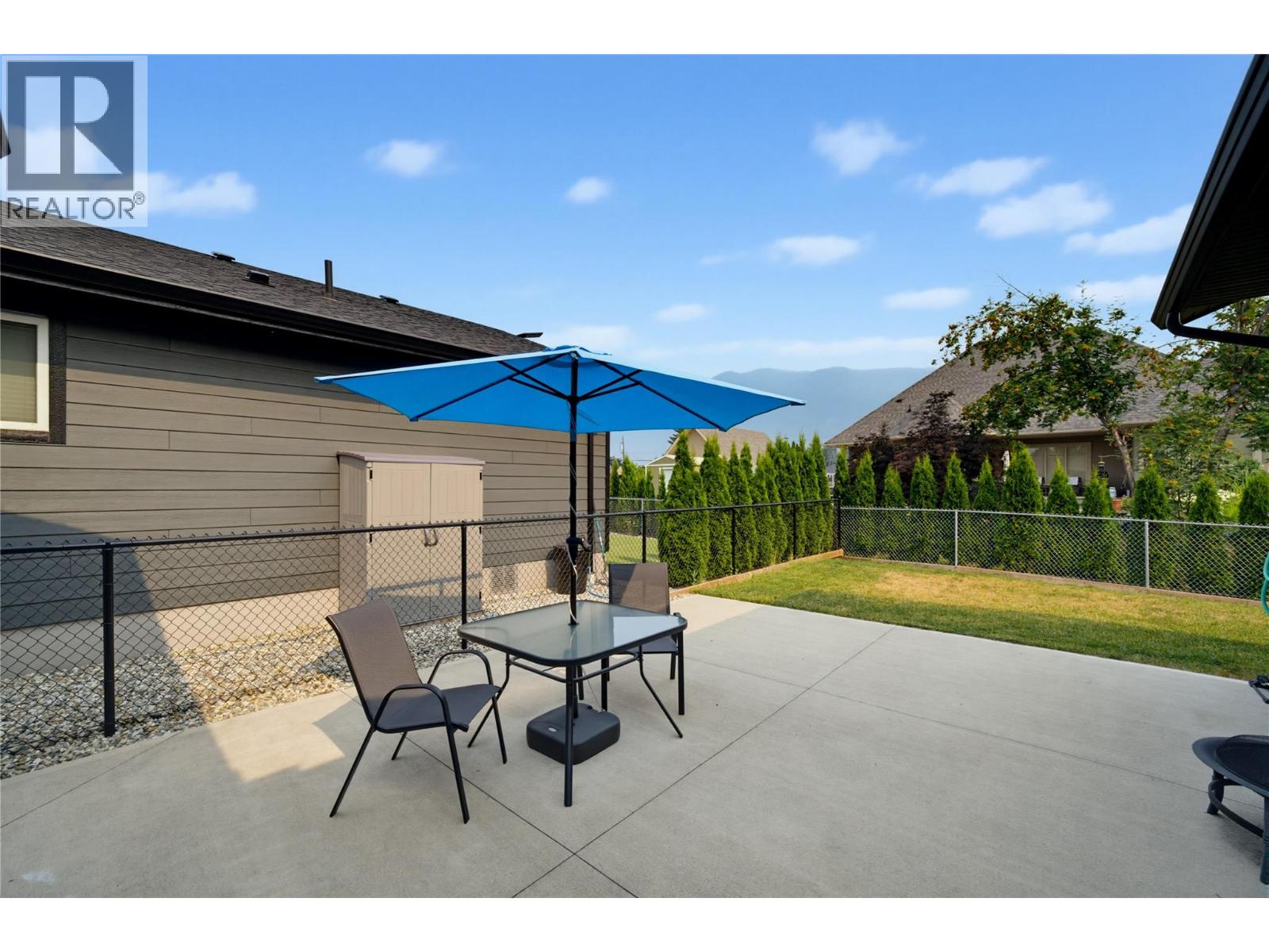  728 Elderberry Walk, Sicamous