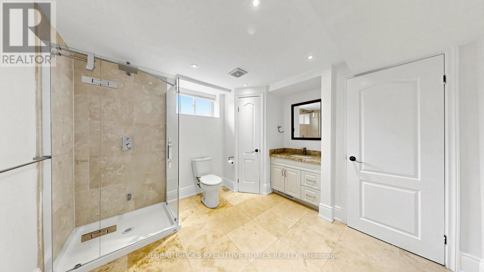 33 ANN STREET - 38