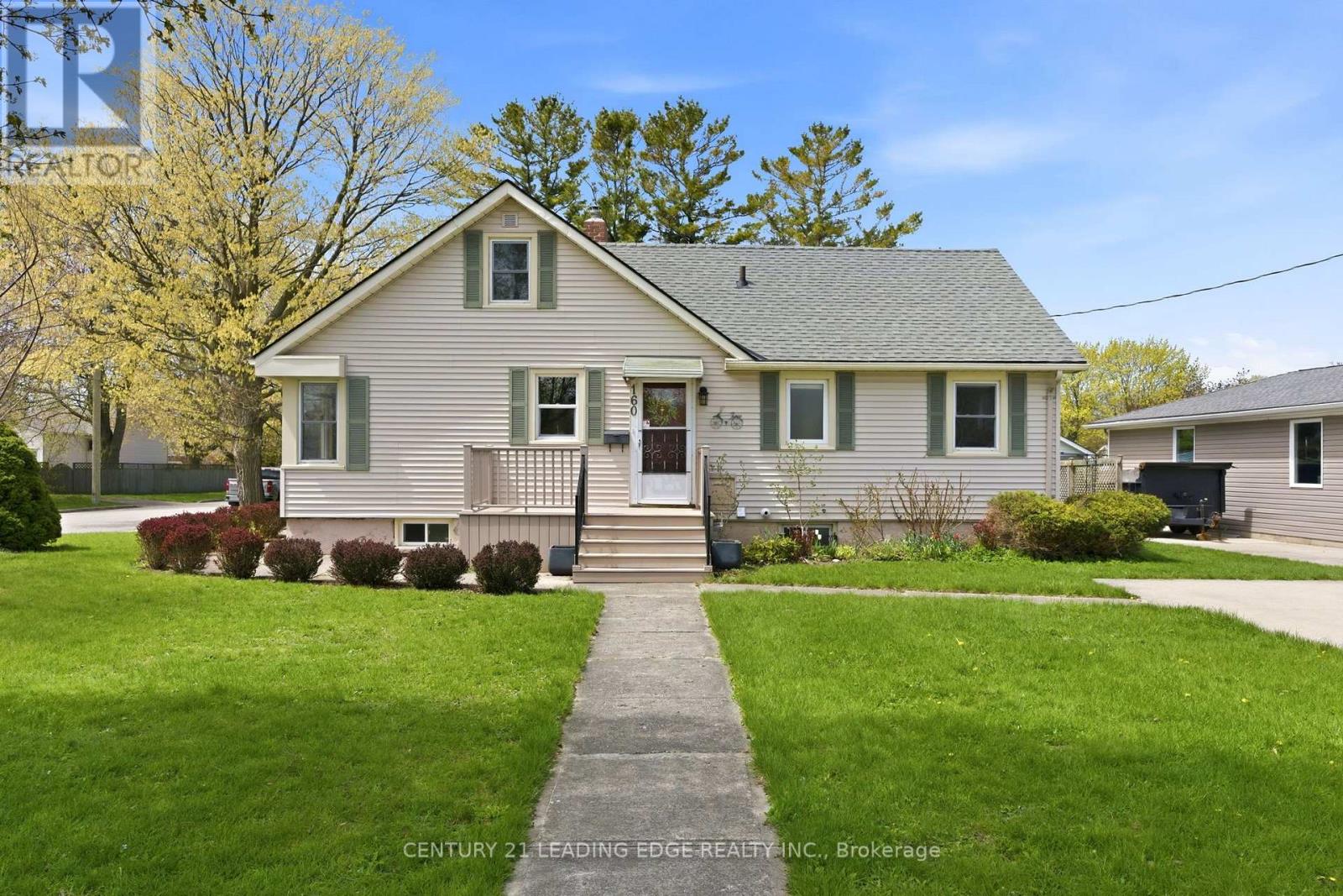 160 WIDDER STREET - 1