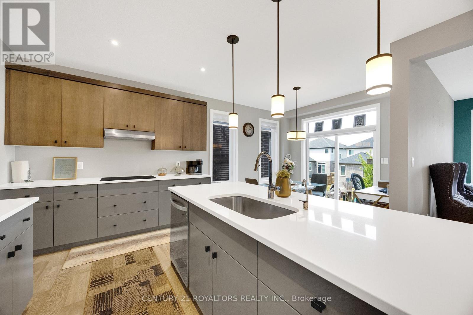 6 SUTHERLAND CRESCENT - Image 15