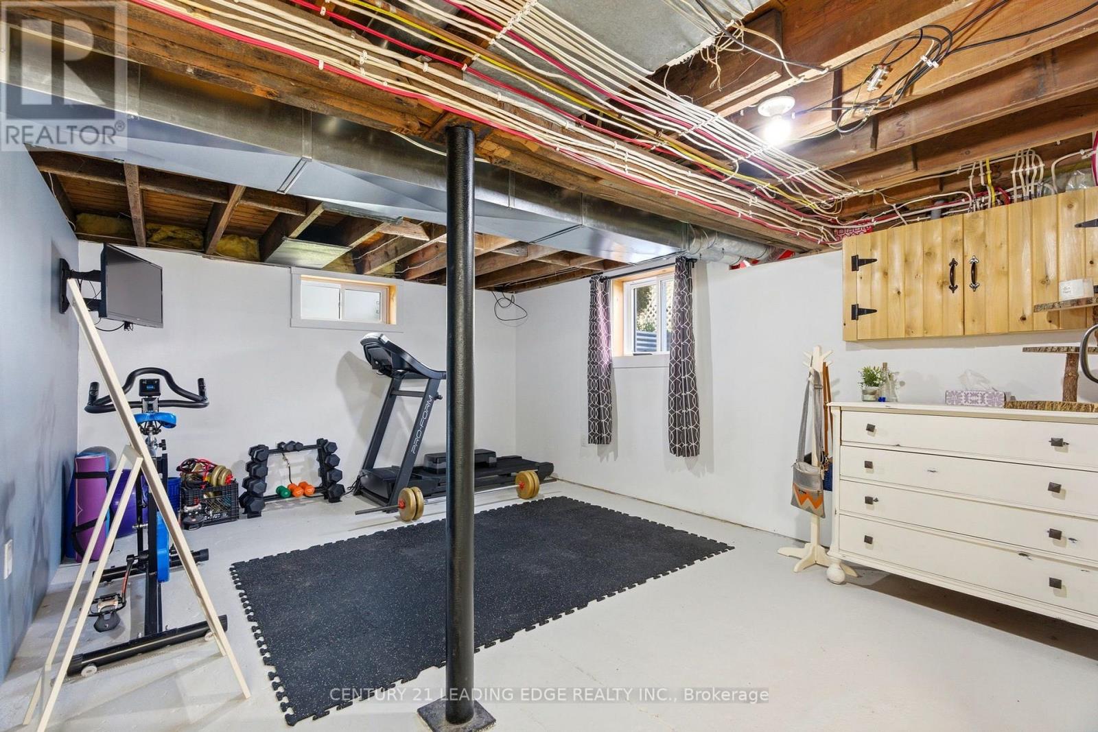160 WIDDER STREET - 36