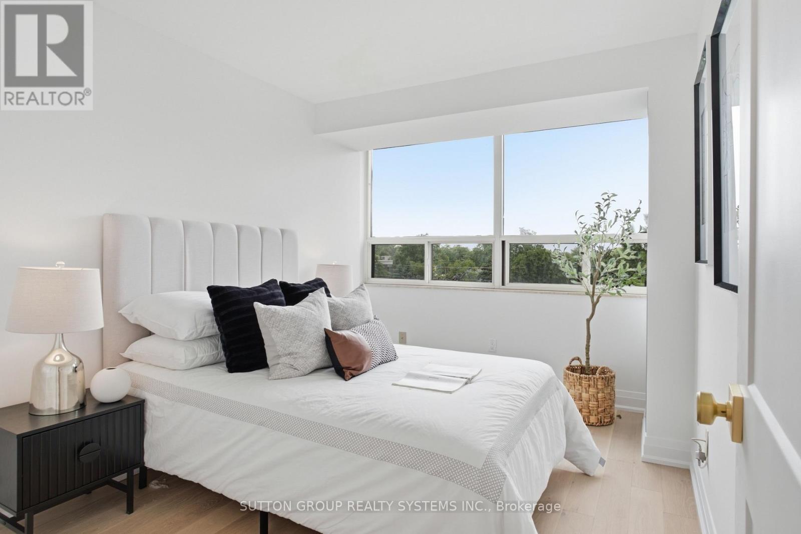 #601 1320 ISLINGTON AVENUE - 24