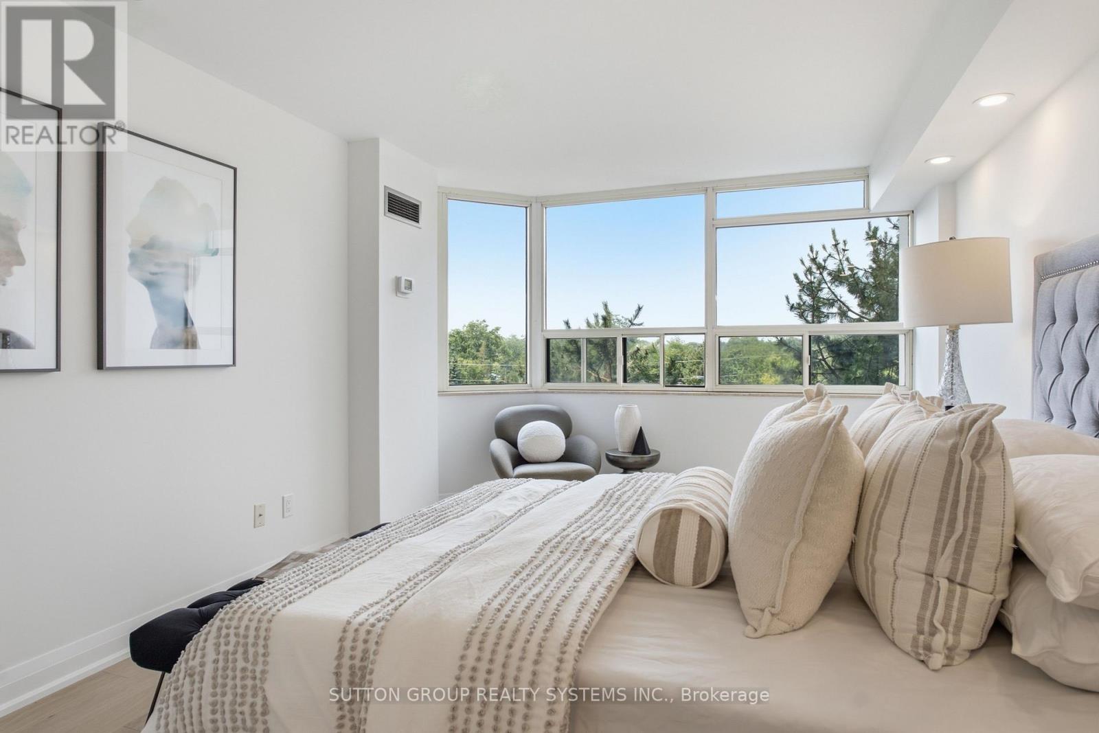 #601 1320 ISLINGTON AVENUE - 29