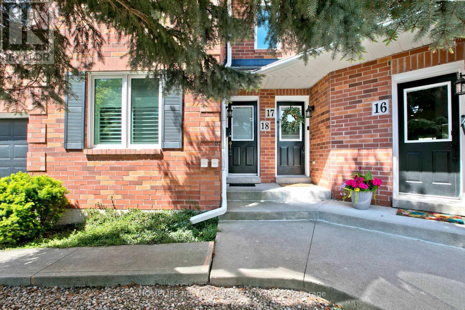 #18 2120 HEADON ROAD - 2