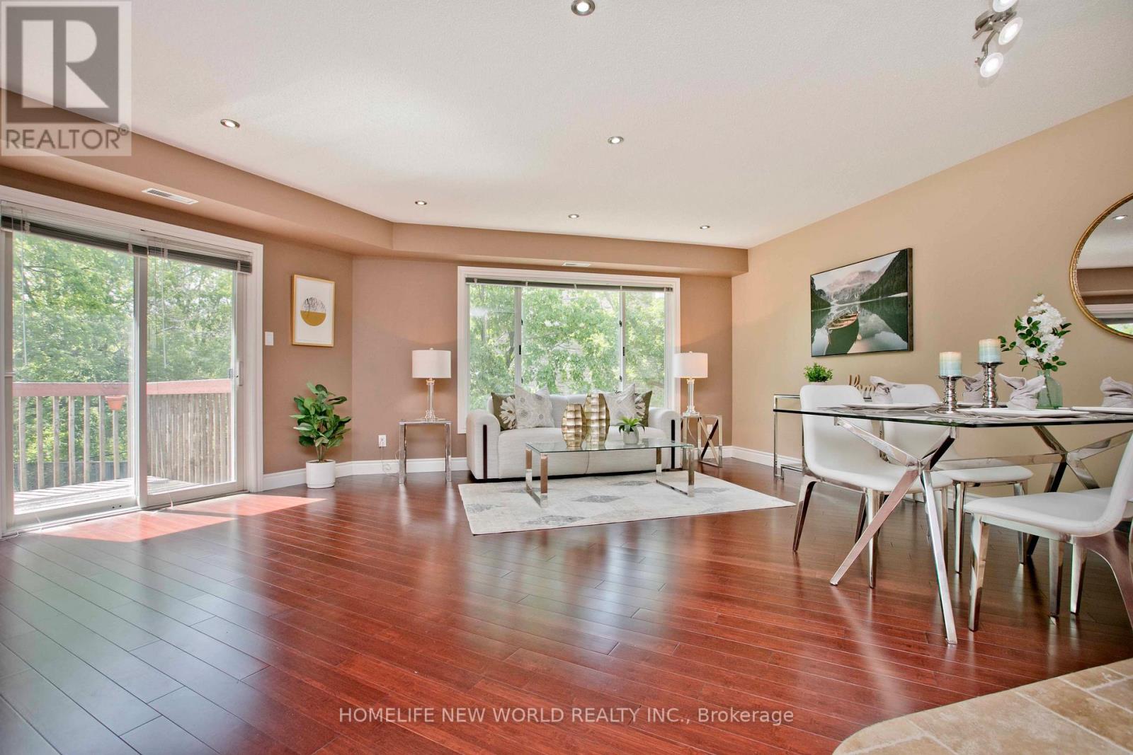 #18 2120 HEADON ROAD - 4
