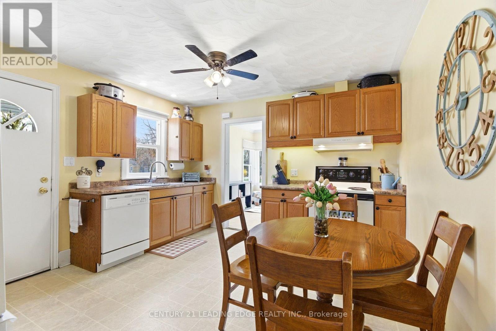 160 WIDDER STREET - 7