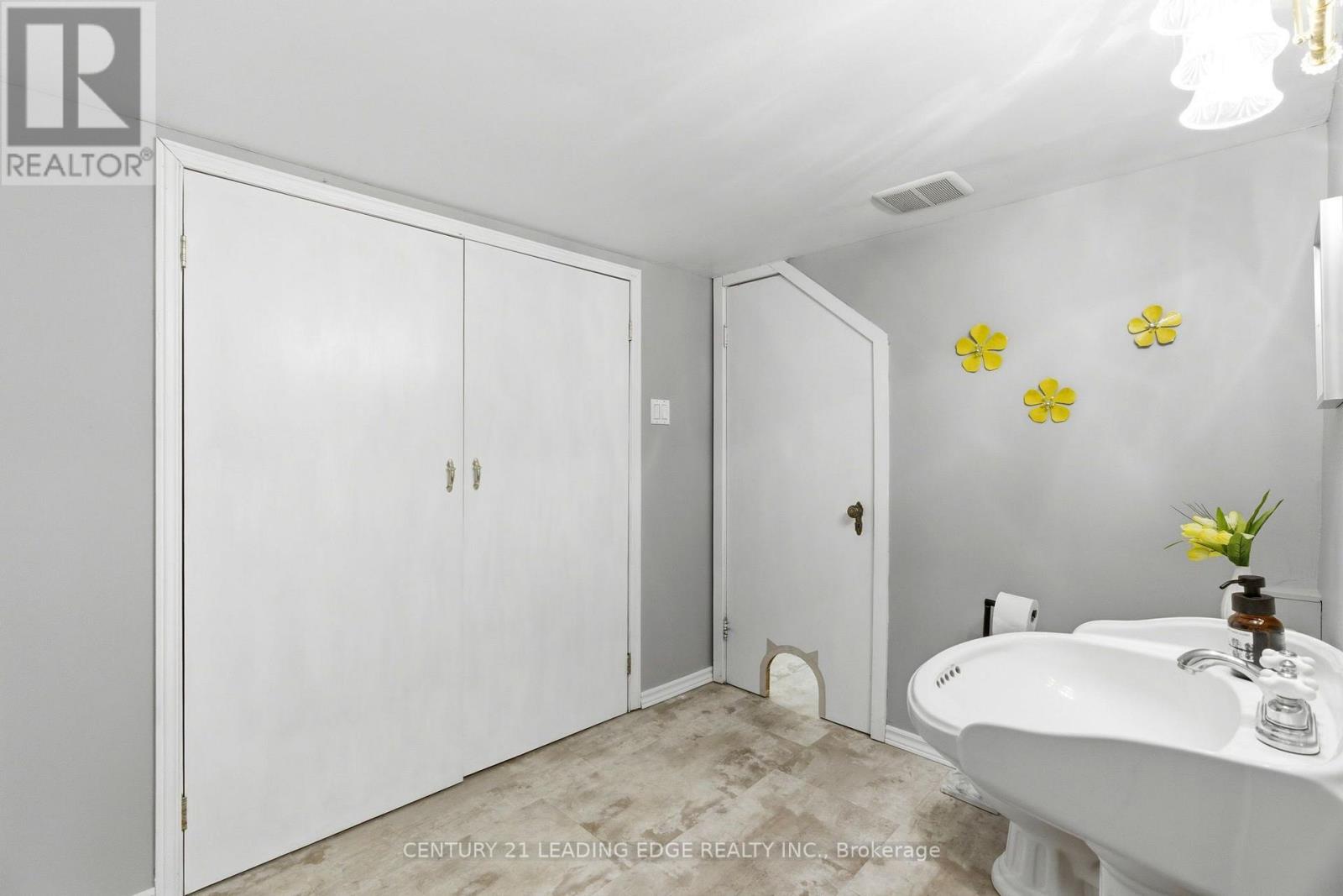 160 WIDDER STREET - 31