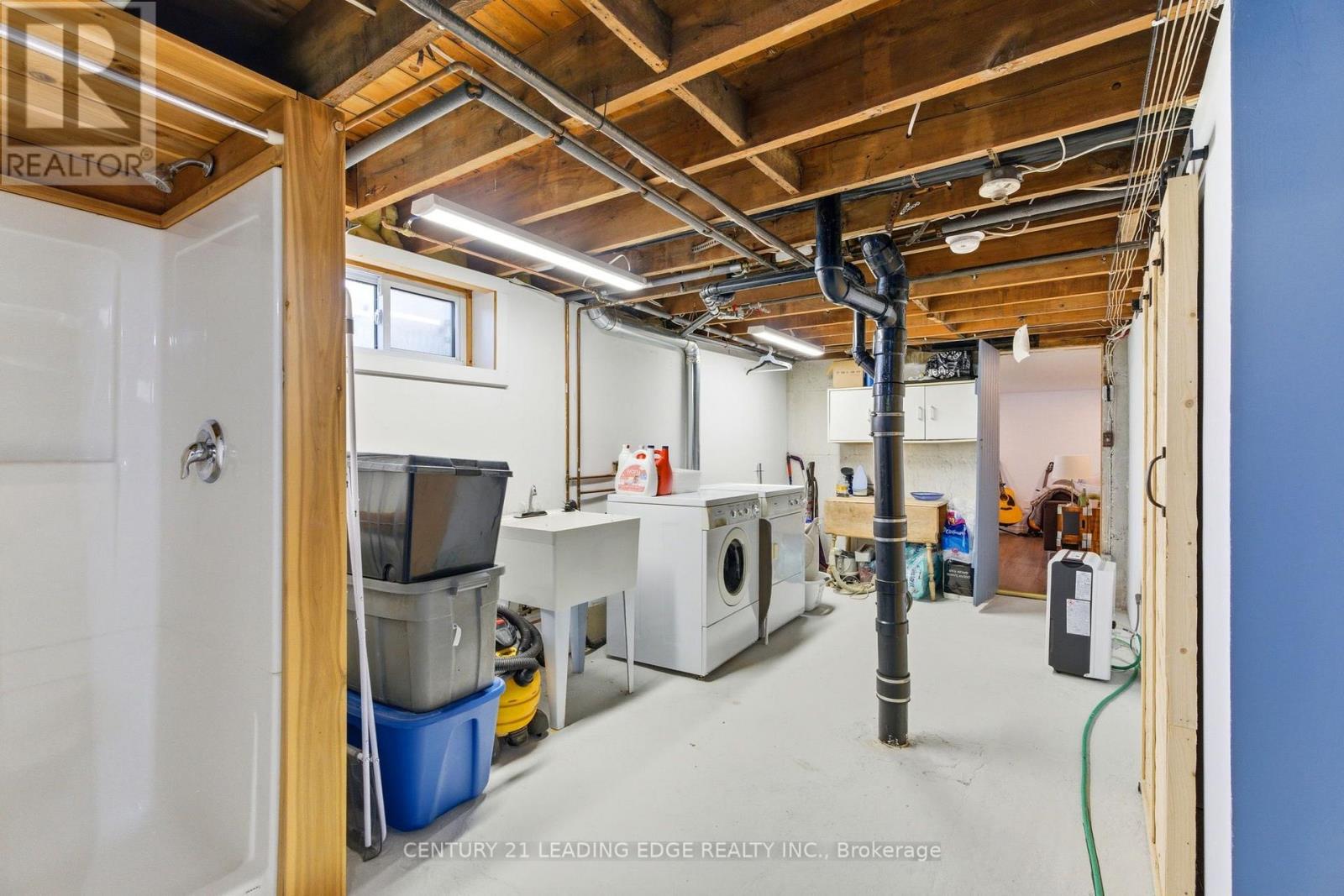 160 WIDDER STREET - 37