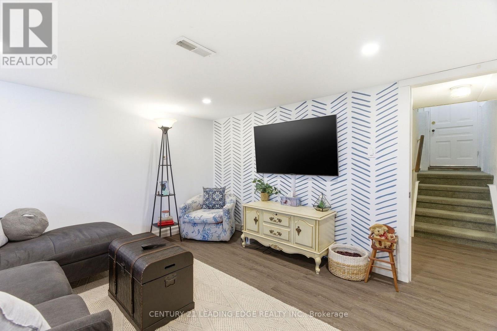 160 WIDDER STREET - 33