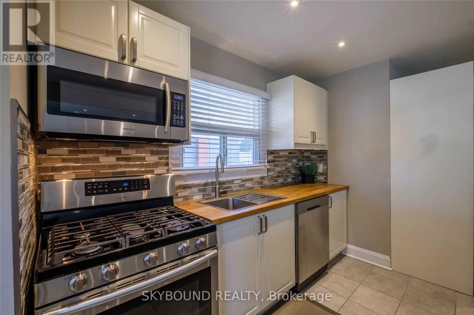 28 EAST 39TH STREET - 4