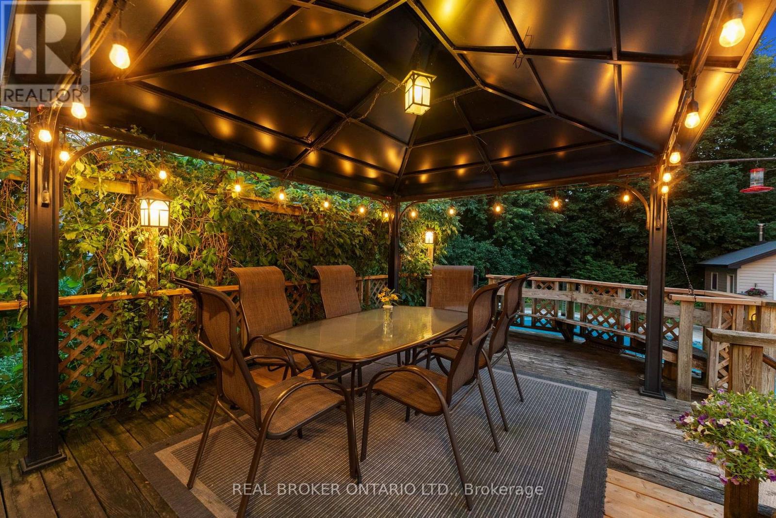 13 BLUEBIRD PLACE - 24
