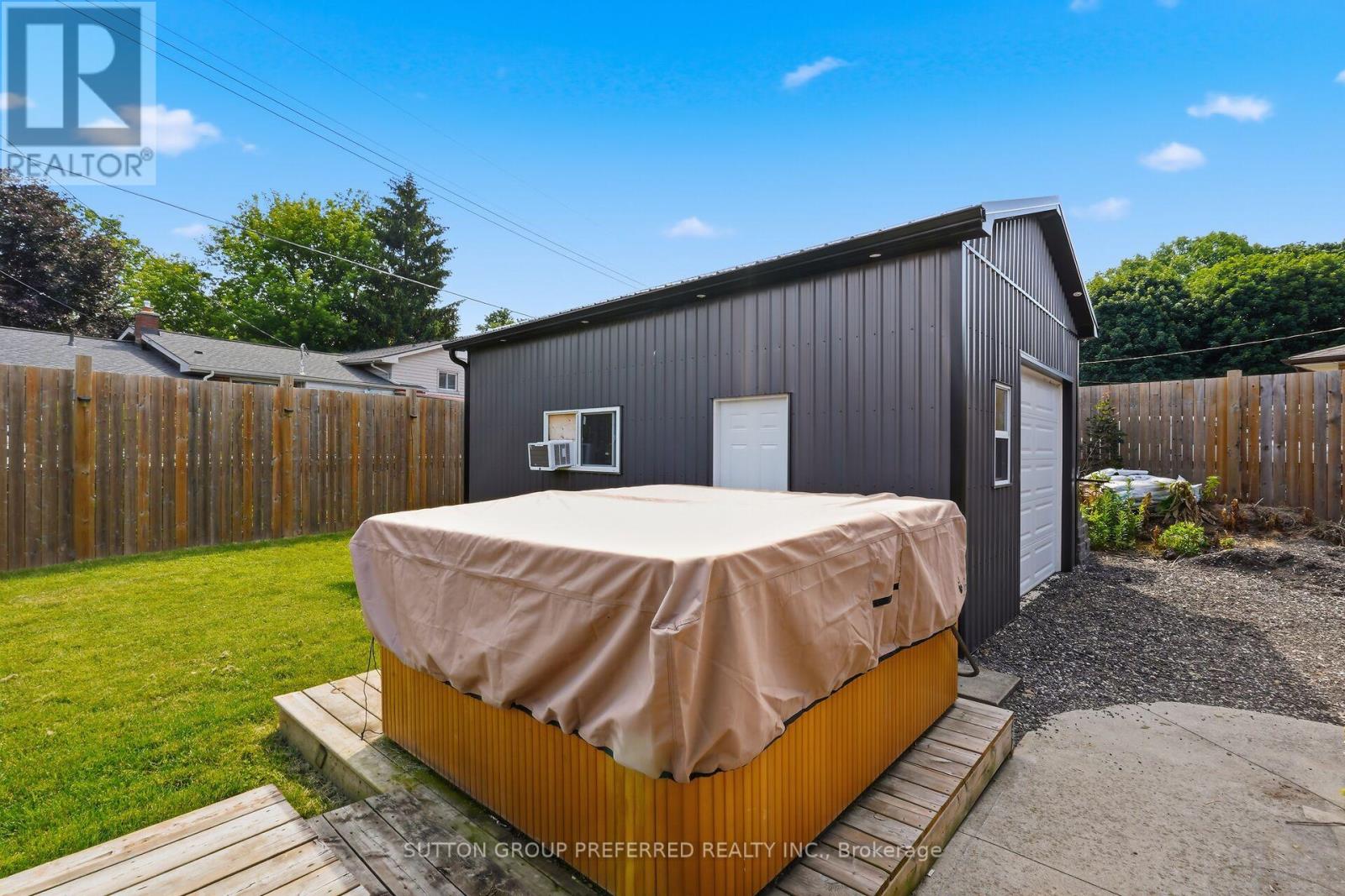 264 CHITTICK CRESCENT - 37