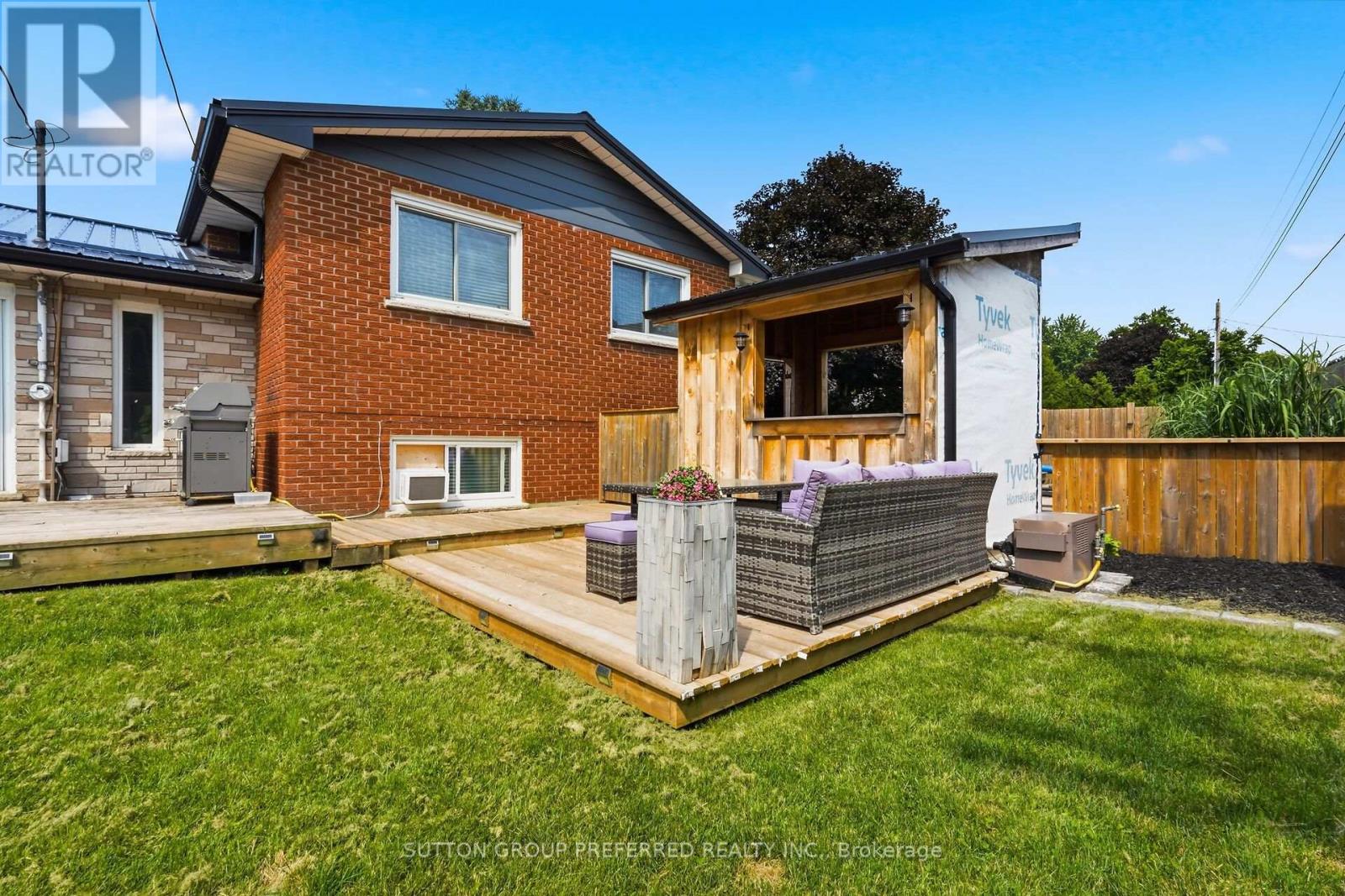 264 CHITTICK CRESCENT - 40