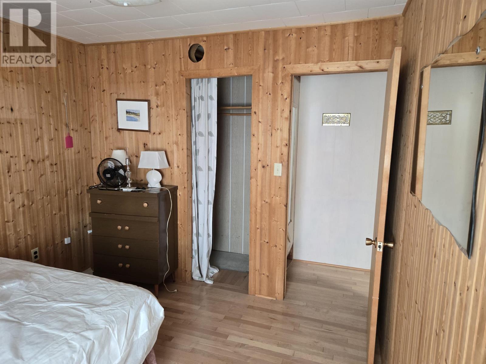 44 Summer Village Road - 14