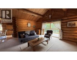 4730 Kitwanga Place, 108 Mile Ranch, BC V0K2Z0 Photo 9